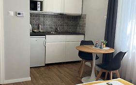 Illa Apartments